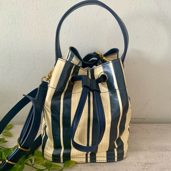 Tory Burch Handbags - NWT TORY BURCH PAINTED STRIPE BUCKET CROSSBODY BAG (I)
